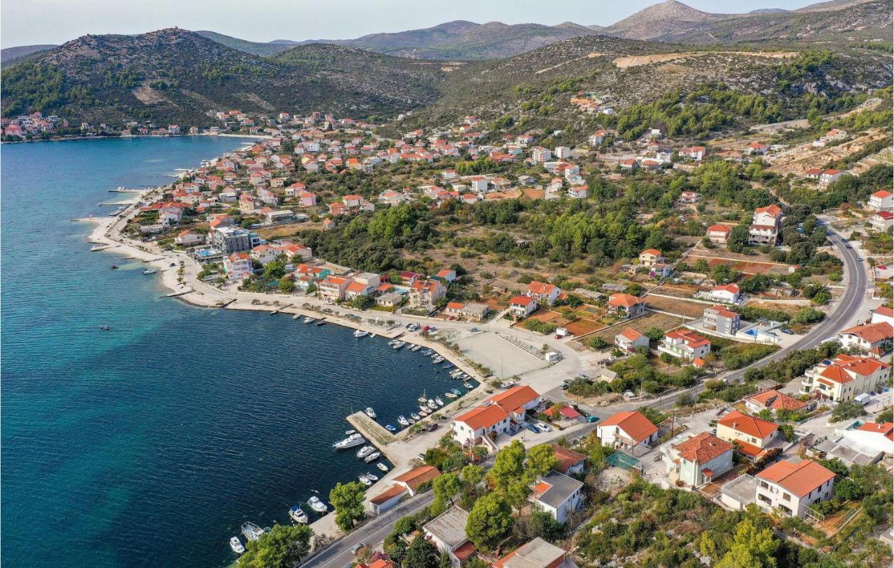 Apartman Lovely In Poljica With House Sea View